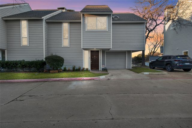 677 Cimarron Trail 677, Irving, TX 75063