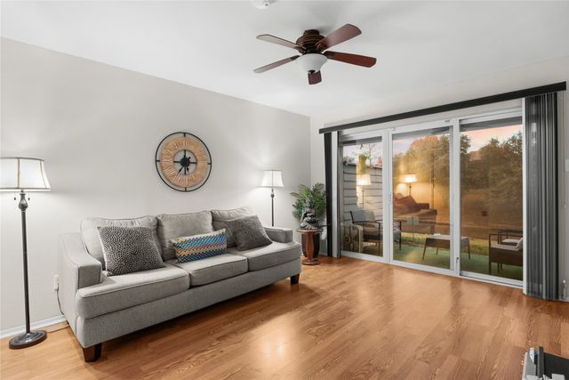 677 Cimarron Trail 677, Irving, TX 75063