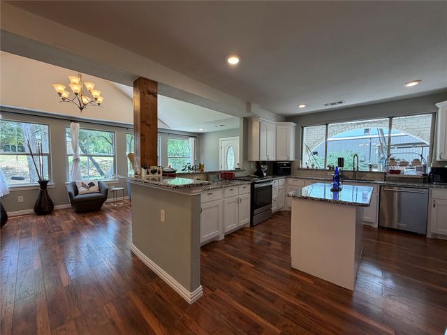 7024 Red Bud Lane, Fort Worth, TX 76135