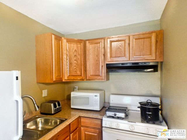 17797 Grand Avenue, Lake Elsinore, CA 92530