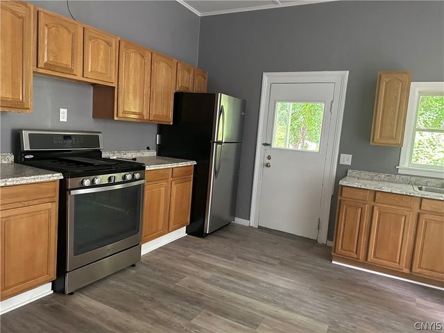 137 West Schuyler Street, Oswego, NY 13126