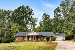 310 Slopingwood Lane, Spartanburg, SC 29301