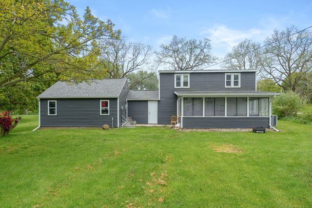 2496 W B Avenue, Plainwell, MI 49080