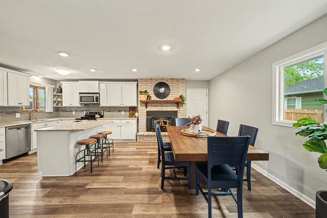 543 Crestwood Rd, Salina, KS 67401