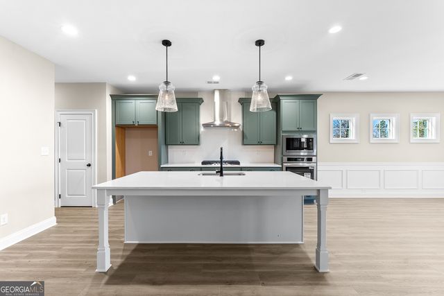 310 Air View Drive, Warner Robins, GA 31093