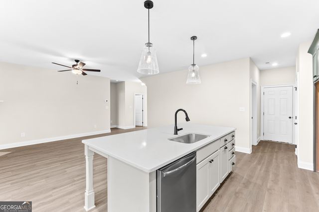 310 Air View Drive, Warner Robins, GA 31093