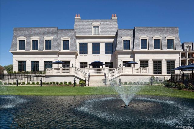 3000 Royal Court 3306 PH, North Hills, NY 11040