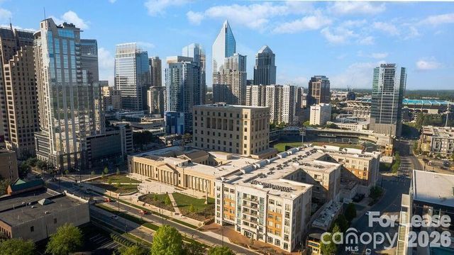 425 W Trade Street 2DR, Charlotte, NC 28203