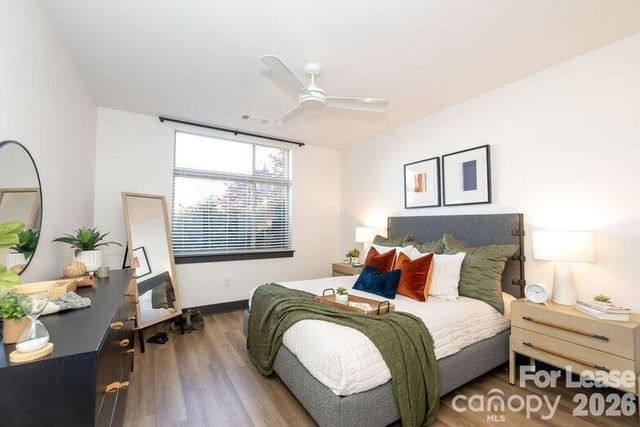 425 W Trade Street 2DR, Charlotte, NC 28203