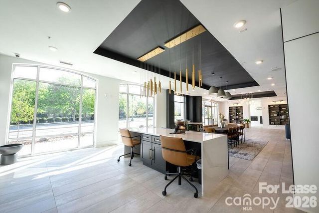 425 W Trade Street 2DR, Charlotte, NC 28203