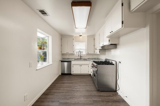 5640 33rd Ave, Sacramento, CA 95824