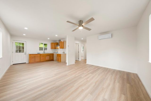 5640 33rd Ave, Sacramento, CA 95824