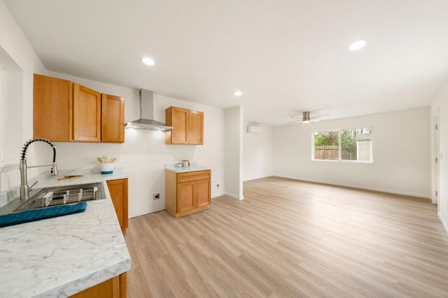 5640 33rd Ave, Sacramento, CA 95824