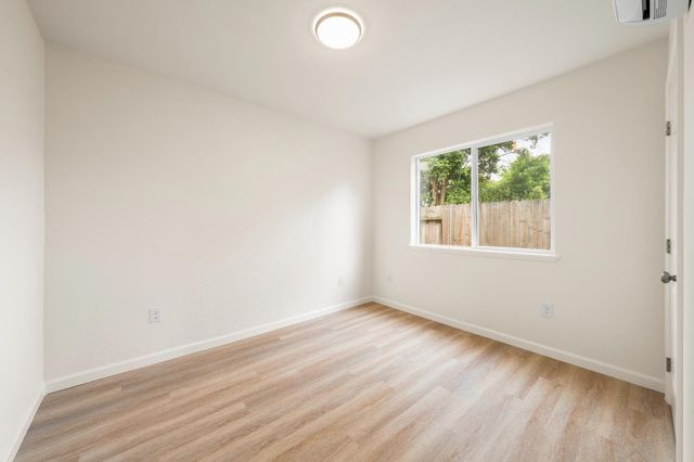 5640 33rd Ave, Sacramento, CA 95824