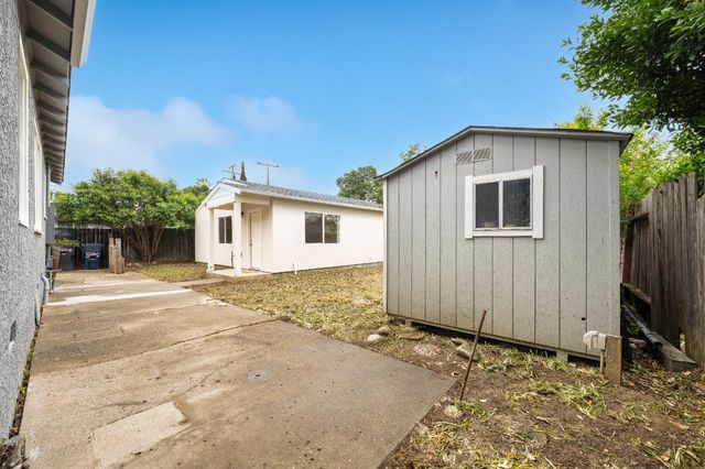 5640 33rd Ave, Sacramento, CA 95824