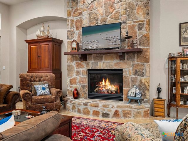 19819 Wild Hollow, San Antonio, TX 78266