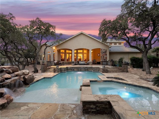 19819 Wild Hollow, San Antonio, TX 78266