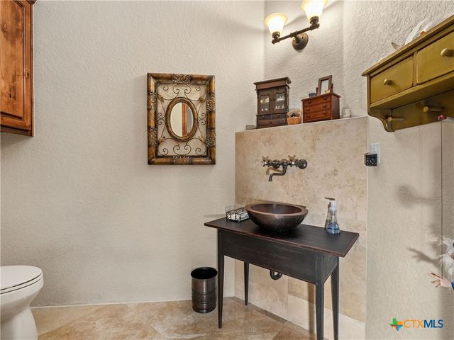 19819 Wild Hollow, San Antonio, TX 78266