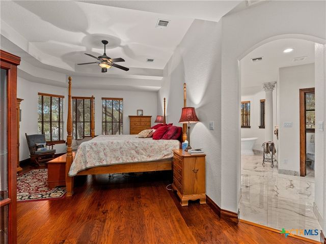 19819 Wild Hollow, San Antonio, TX 78266