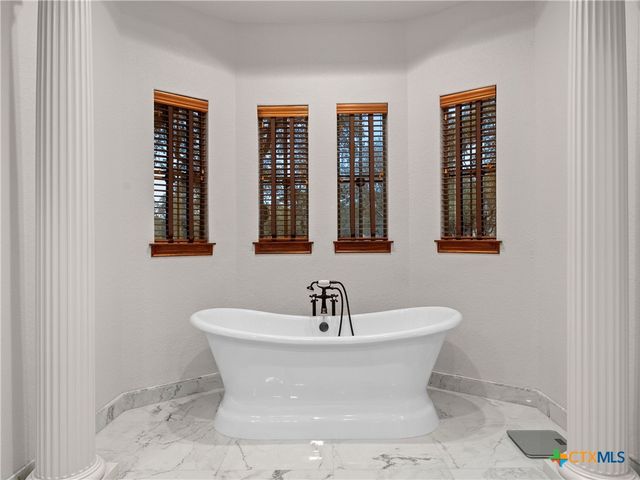 19819 Wild Hollow, San Antonio, TX 78266