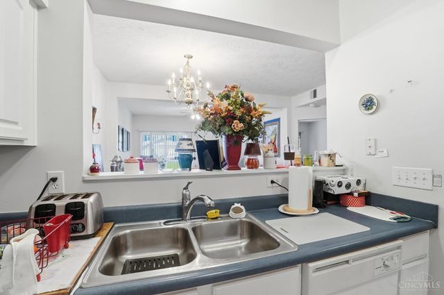 101 Logsby Place, Milford, OH 45150