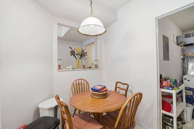 101 Logsby Place, Milford, OH 45150