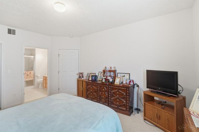 101 Logsby Place, Milford, OH 45150