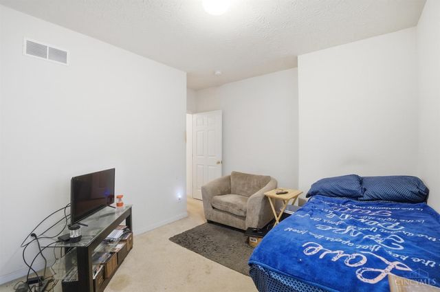 101 Logsby Place, Milford, OH 45150