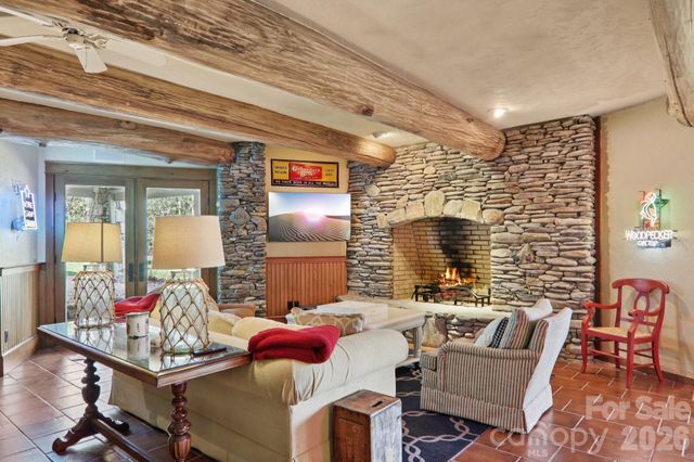 46 Mills Creek Drive, Lake Toxaway, NC 28747