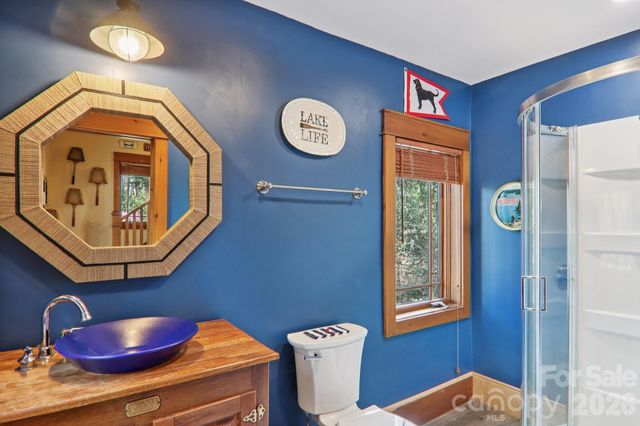 46 Mills Creek Drive, Lake Toxaway, NC 28747
