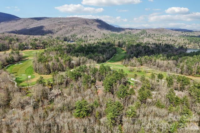 46 Mills Creek Drive, Lake Toxaway, NC 28747