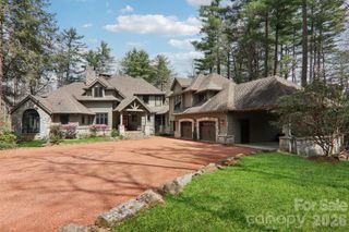 46 Mills Creek Drive, Lake Toxaway, NC 28747