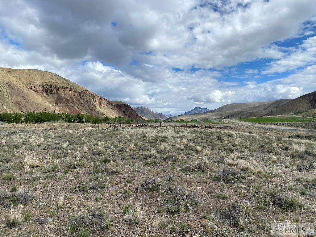 Image 2 of property listing at Lot 1 River's Edge Rd, Challis, ID 83226