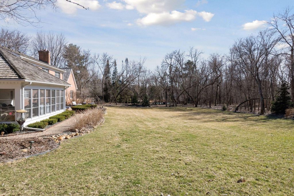 42X Ferndale Road N, Wayzata, MN 55391