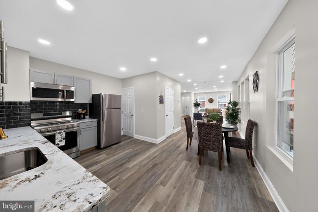 110 W 24TH ST, Wilmington, DE 19802