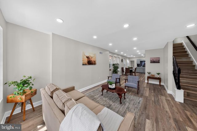 110 W 24TH ST, Wilmington, DE 19802