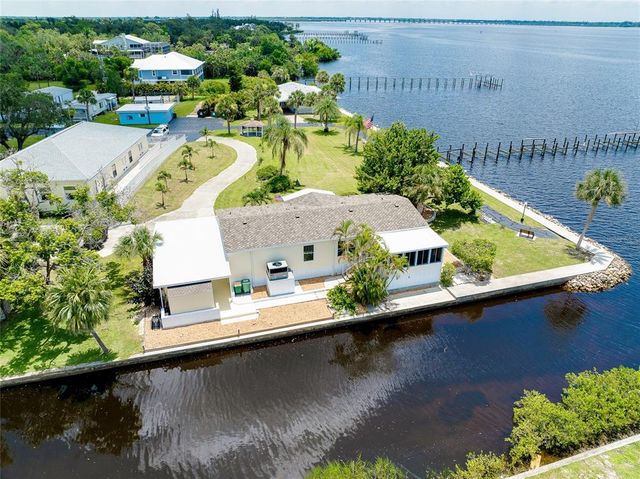 24437 HARBORVIEW ROAD A, Punta Gorda, FL 33980