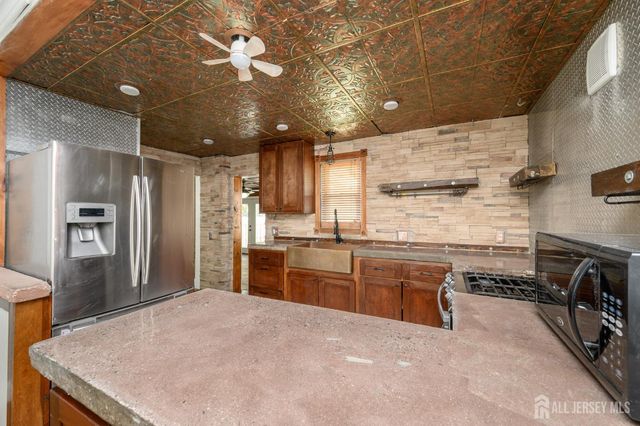 212 Echo Avenue, Edison, NJ 08837