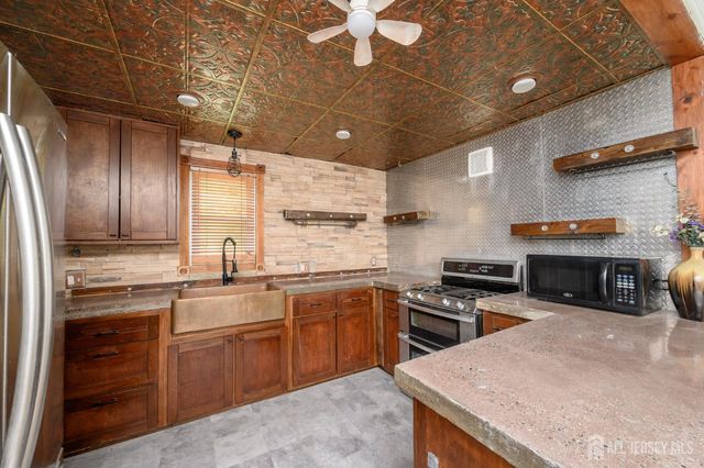 212 Echo Avenue, Edison, NJ 08837