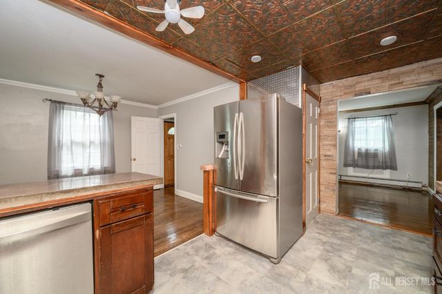 212 Echo Avenue, Edison, NJ 08837