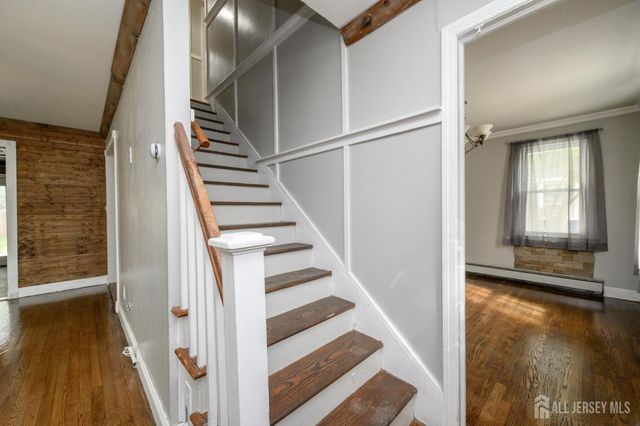 212 Echo Avenue, Edison, NJ 08837