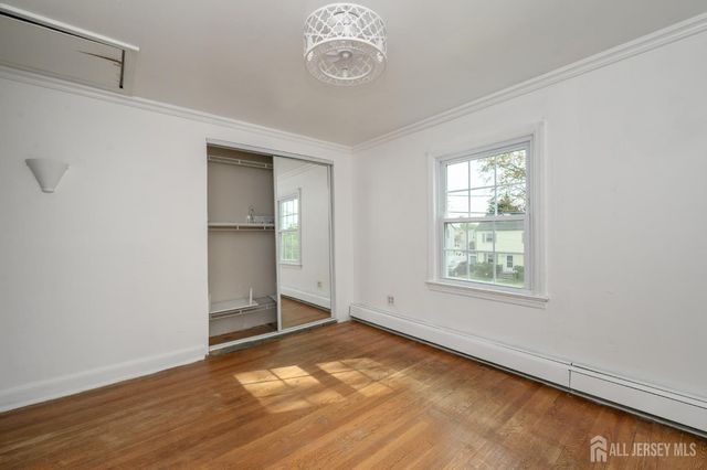 212 Echo Avenue, Edison, NJ 08837