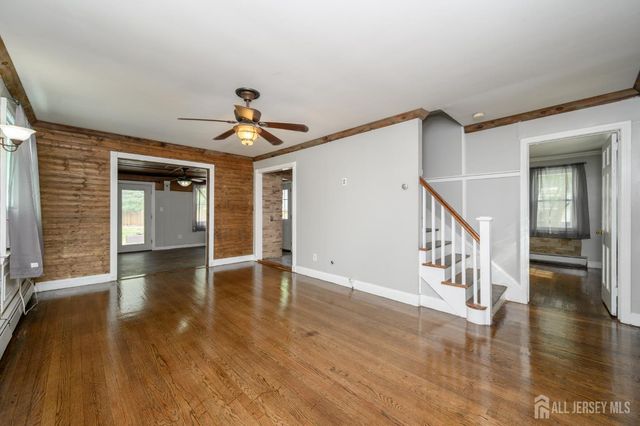 212 Echo Avenue, Edison, NJ 08837