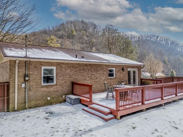 1115 Rodburn Hollow Road, Morehead, KY 40351