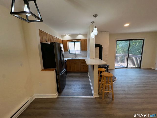 28-32 Starr Avenue 9, Danbury, CT 06811