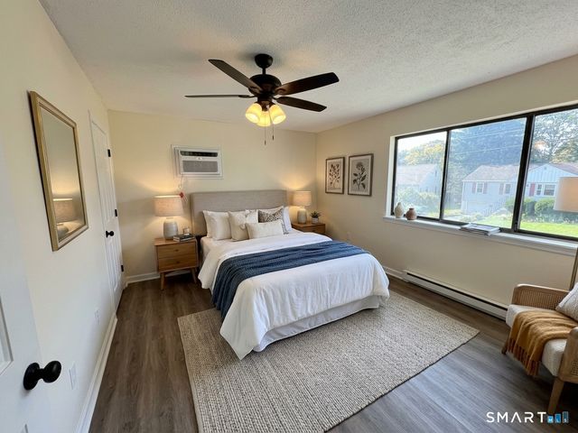 28-32 Starr Avenue 9, Danbury, CT 06811