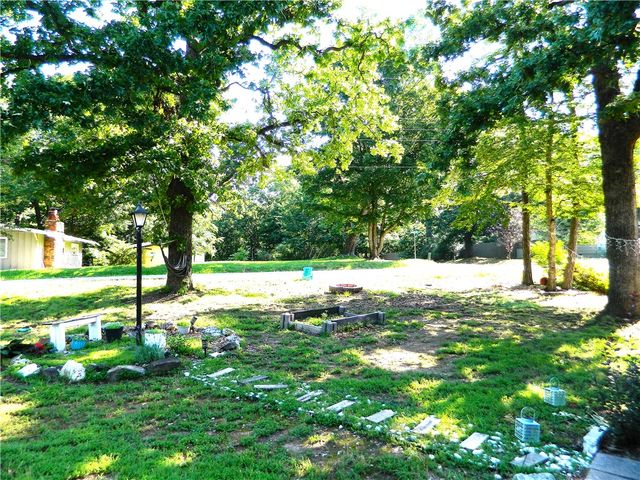 17 Ipswich Drive, Bella Vista, AR 72714
