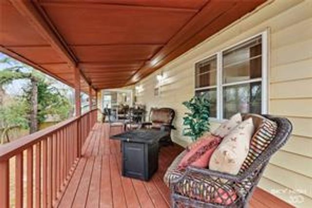 17 Ipswich Drive, Bella Vista, AR 72714