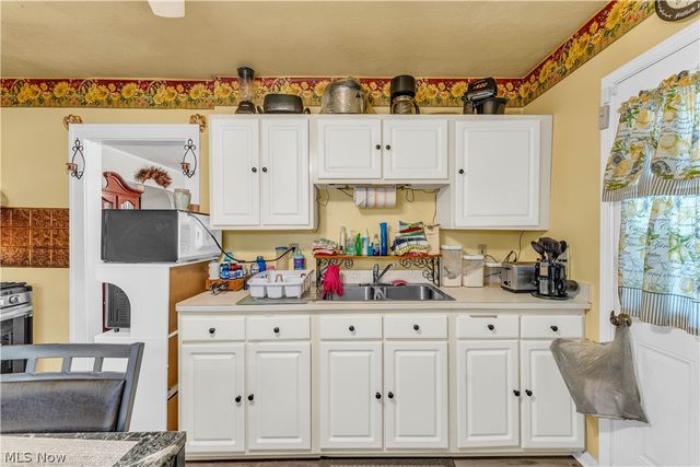 1533 E 195th Street, Euclid, OH 44117