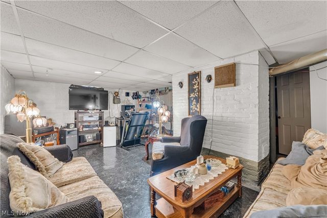 1533 E 195th Street, Euclid, OH 44117